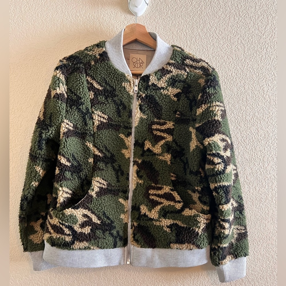 Chaser Teddy Bear Camo Bomber Jacket Size Medium
